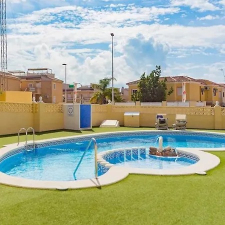 Appartement Nice In Quiet Area Aguas Nuevas Torrevieja